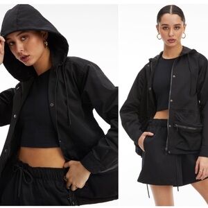 Good American HOODED VOLUME JACKET Size small